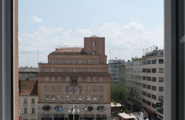 Oval Main Square Apartment - Foto 17