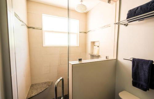 Serene Vineyard Chateau with Pool, Hot Tub, BBQ - Foto 53