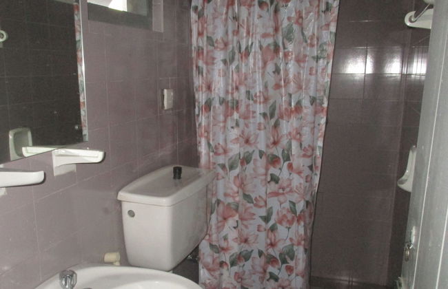 Lake Crown Holiday Home - Photo 9