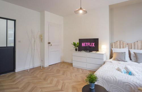 Le Clocher - Quai De La Loire - Netflix - Foto 12