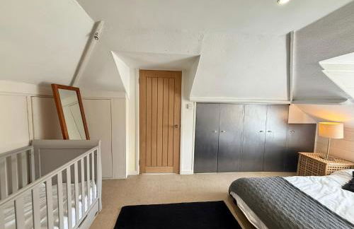 Tranquil Seaside Cottage by NewFo - Photo 25