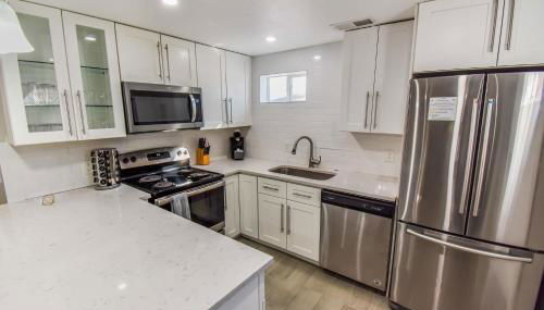 Vibrant & Cozy Two Bedroom Lower Unit King Beds - Foto 2