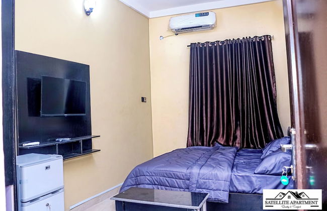 Satellite Apartment - Photo 9