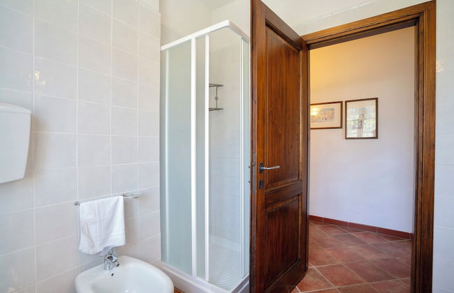 Holiday-Home with pool in San Gimignano - Photo 26