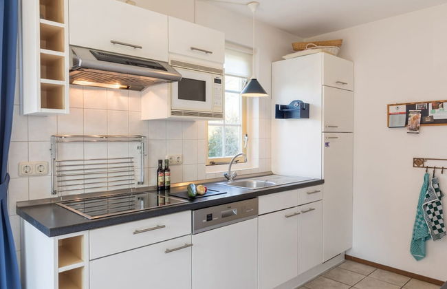 Comfortable Villa With Wifi, Near the Sea in Cosy Domburg - Photo 4