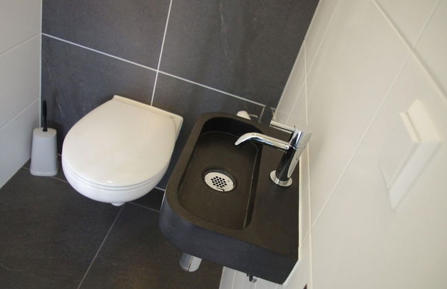 Beautiful Bungalow Near Alkmaar - Photo 9