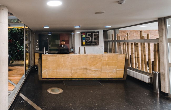 Hotel 5 Elementos Corferias By HBP - Photo 2