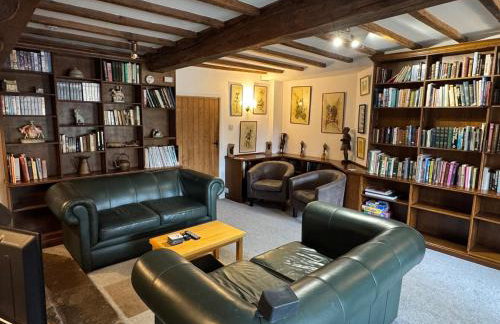 The Farmhouse at Nettle Hill - Photo 2