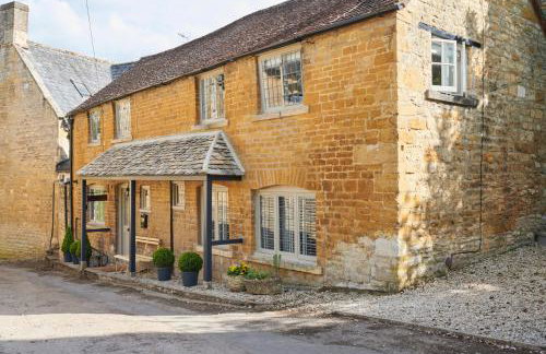 Boutique Chic In Blockley - Photo 31