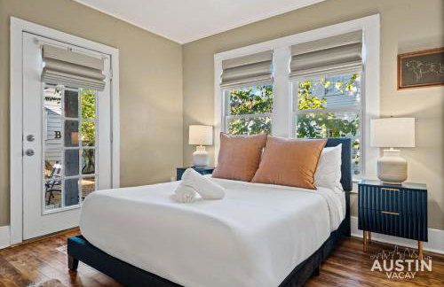 East Austin 2BR 1BA w Patio and Grill, Pet-Friendl Walk to 6th By Austin Vacay - Foto 21