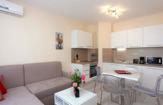 Varna South Bay Apart Complex - Photo 5