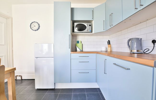 Beautifully Designed 2 Bed Apartment - Foto 22