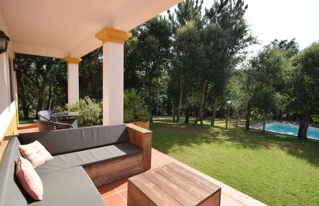 Family Retreat With Pool; Caldas da Rainha - Photo 16