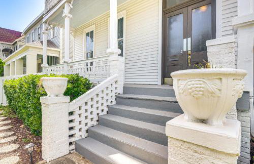 Less Than half Mi to The Strand Historic Galveston Apt! - Foto 26