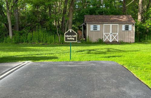 Stylish Studio with Fireplace about 3 Mi From Dtwn! - Foto 26