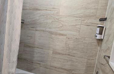 Cozy 3-Bedroom Apartment in Newark near NYC - Foto 50