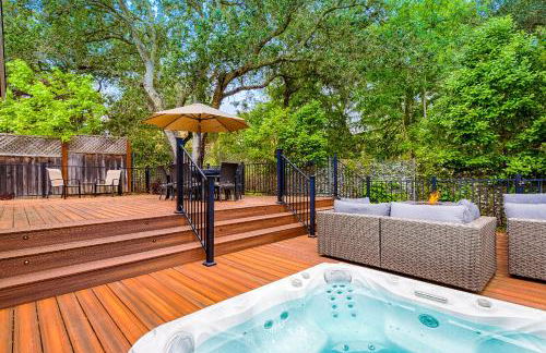 Spacious 4BD 3BA with hot tub, fire pit, and wraparound deck - Foto 1