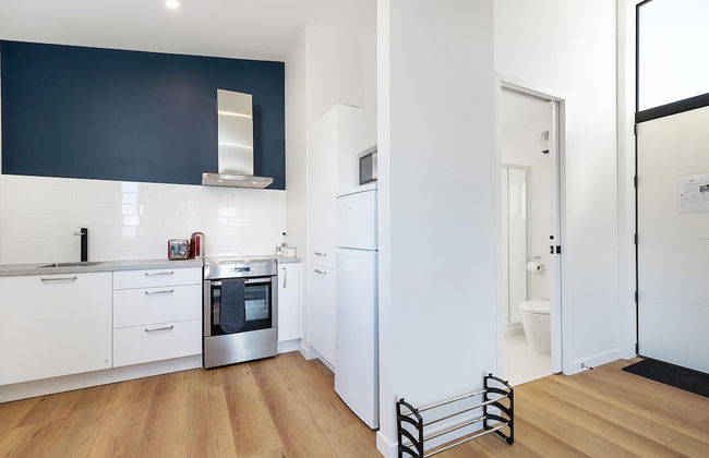 Modern One Bedroom Apartment with Lake View - Foto 4