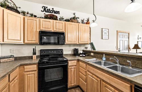 Majestic Lake Views King Suite, 2 Queen Beds and Heated Pools - Foto 46