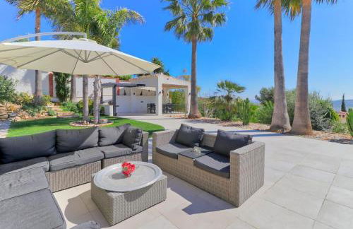 Amazing villa with panoramic views - Photo 19