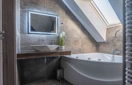 Dream Holiday z Sauna i jacuzzi Lovely Krynica Zdrój - Photo 43