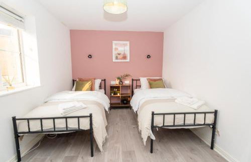 Pristine Purfleet Newly Renovated 2Bed, 2Bath - Photo 14