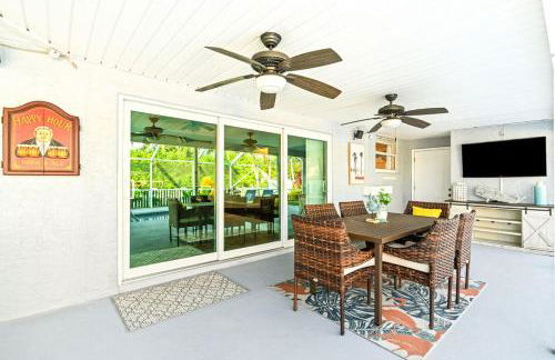 Heated PoolFire PitOutdoor KitchenCorn Hole - Foto 31