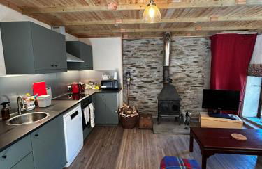 The Barn Yr Ysgubor - Photo 2