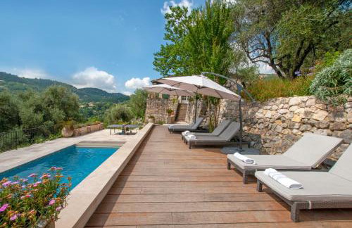 Charm, luxury, stunning views, villa with pool - Foto 52
