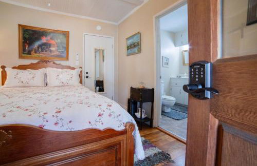 Sleeps 2 Private Entrance, Spa Tub, Near Casino - Foto 2