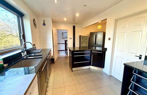 Indoor Heated Pool - Large Family Home - Sleeps 12 - Near Bournemouth Beach - Photo 60