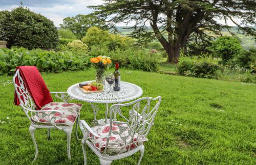 Aislaby Hall - Photo 51