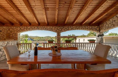 Holiday House Laetitia with pool - Foto 23