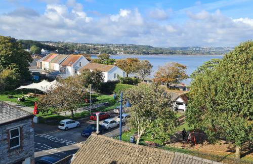 Extended Fishermans cottage with stunning sea views - Foto 42