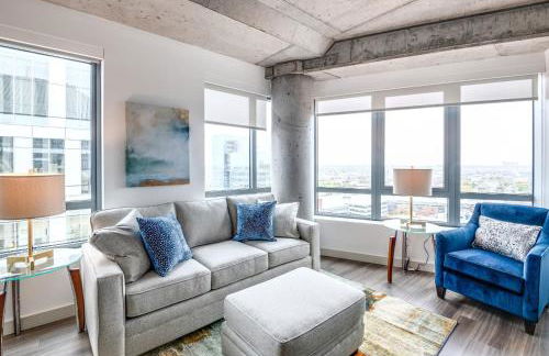 Modern Apt with Gym & Terrace - Photo 2