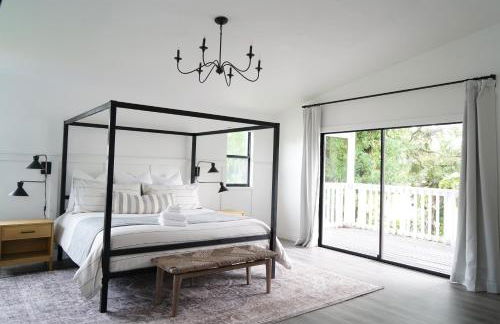 Remodeled 4BR Pool Home/IMG Golf View/Near Beaches - Photo 16