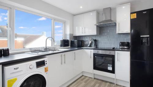 Spacious Living Room & Modern Comforts, Sleeps 4 - Foto 3, stove, pet friendly, toaster, minibar