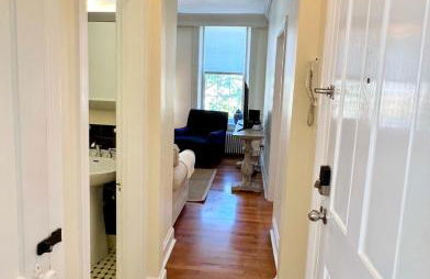 HEART of Old Town Historic 1BR 99 Walk Score - Foto 16