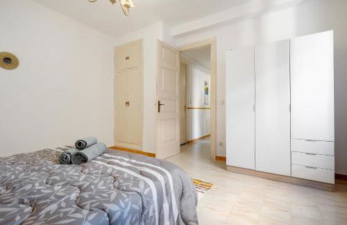 Apartamentos El Compromiso - Foto 20