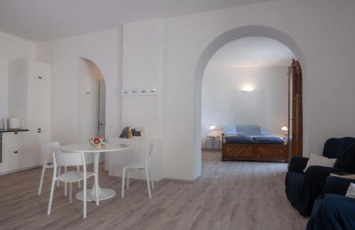 Waterfront Studio - Photo 2