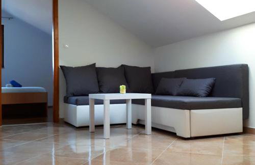 Apartment Tea - Photo 25