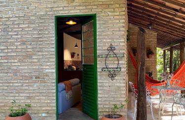 Casa charmosa em condomínio arborizado - Foto 9