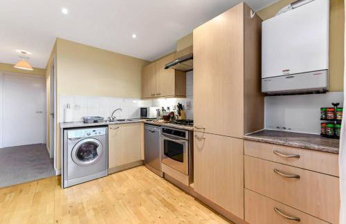 Central MK 2-Bed, Ideal for Work Stays - Foto 19