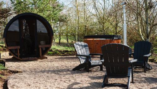 Pheasant Lodge - Photo 1