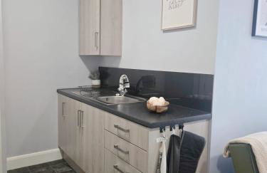 Fantastic 1bed Flat, Central Location with Parking - Foto 10