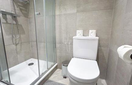 Modern 3-Bedroom flat in St Johns Wood near Marylebone & Regents Park with Balcony - Photo 28