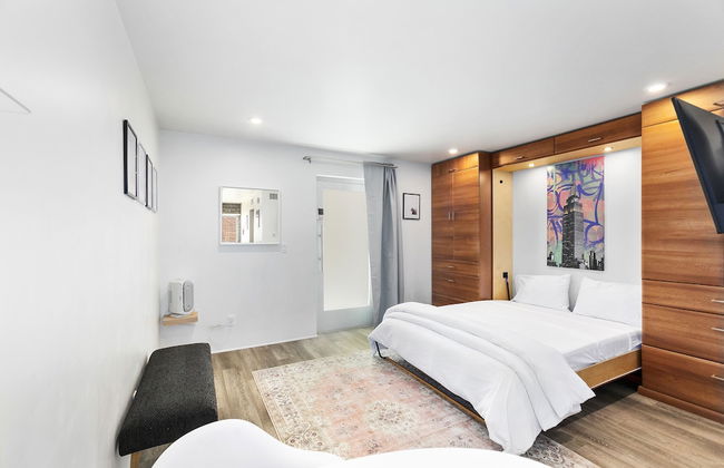 Modern Designer Studio with Pool - Foto 23