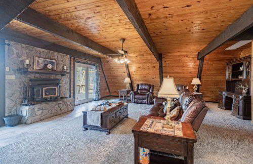 White River Escape with BBQ & Private Backyard - Foto 12