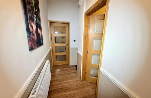 Comfortable 4BR House Ideal for Families & Workers - Foto 11