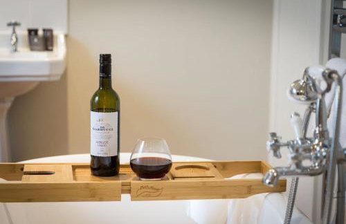 Hollins Farmhouse - Photo 28